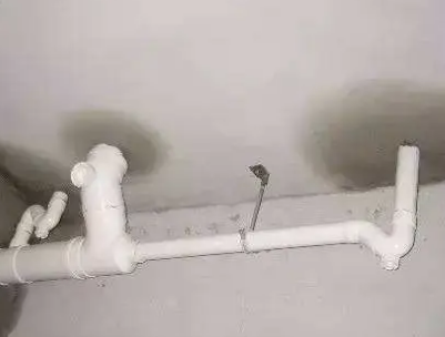 玉龙卫生间测漏水的几种情景